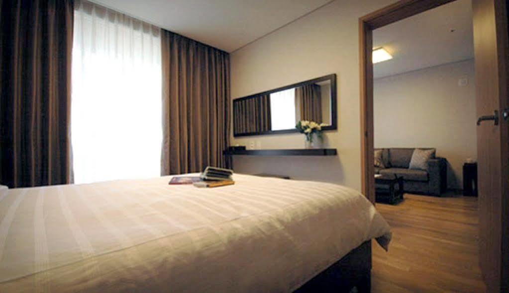 Hotel Riviera Geoje Εξωτερικό φωτογραφία