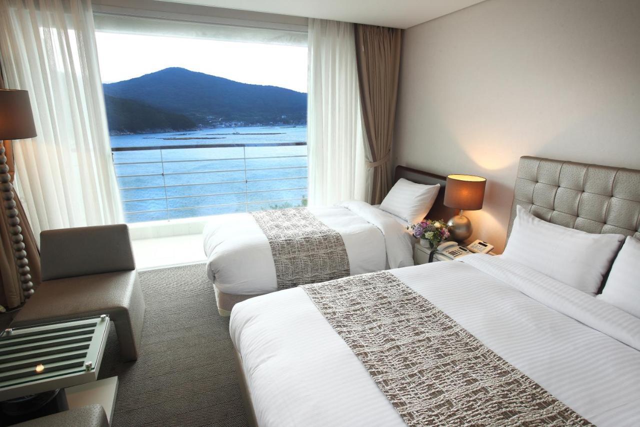 Hotel Riviera Geoje Εξωτερικό φωτογραφία