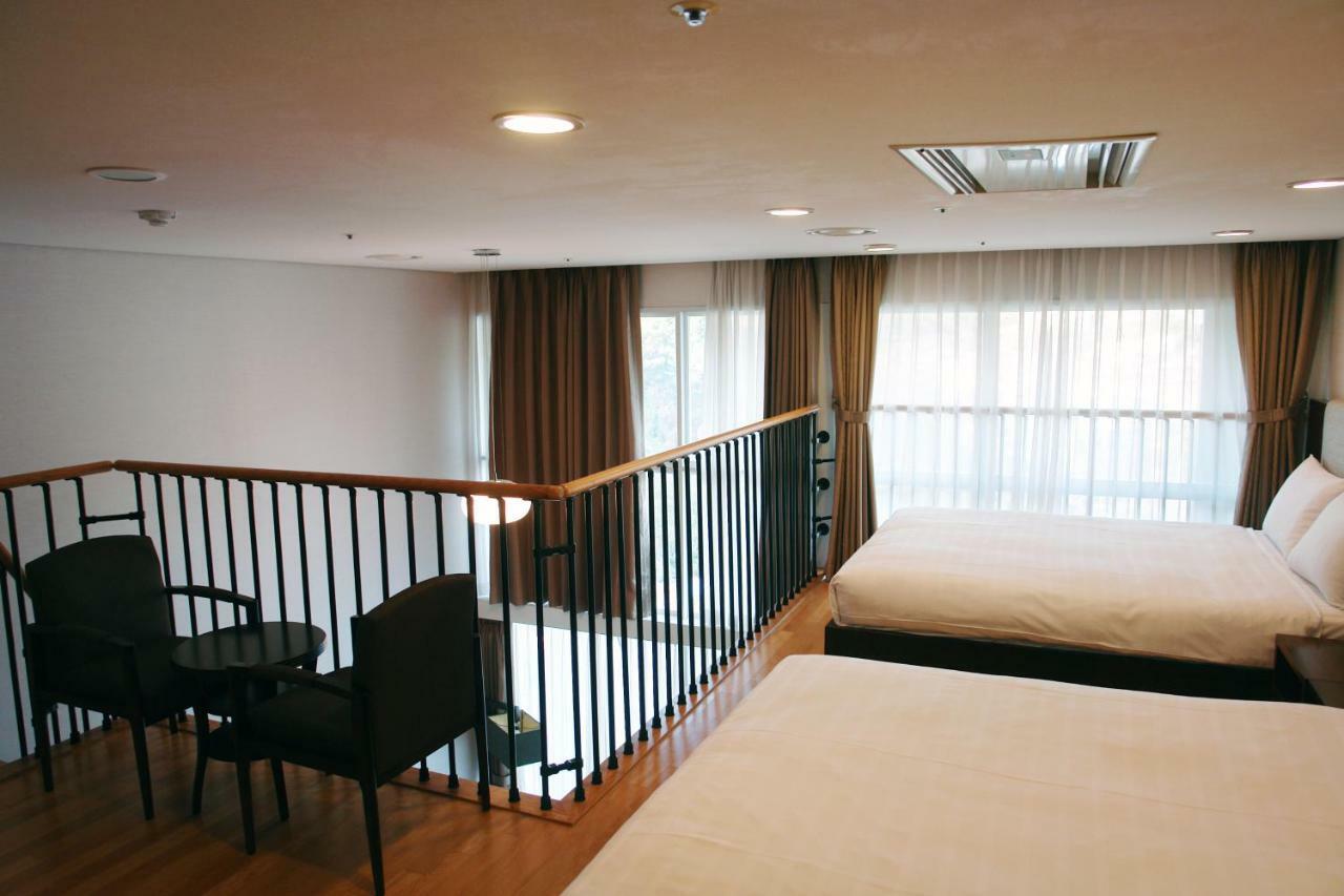 Hotel Riviera Geoje Εξωτερικό φωτογραφία